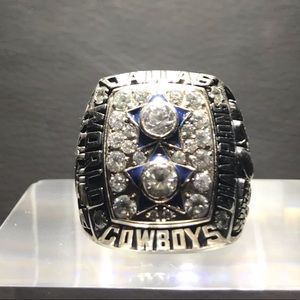 Meet your Posher, Felice